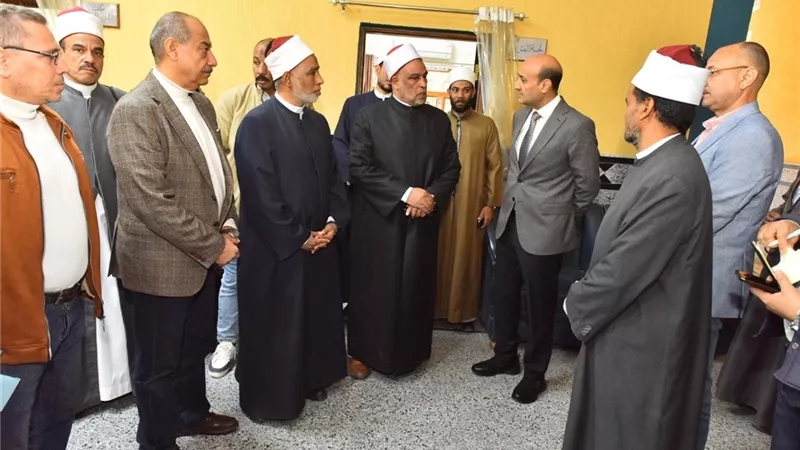 محافظ أسيوط يتفقد منطقة الوعظ ولجنة الفتوى الرئيسية