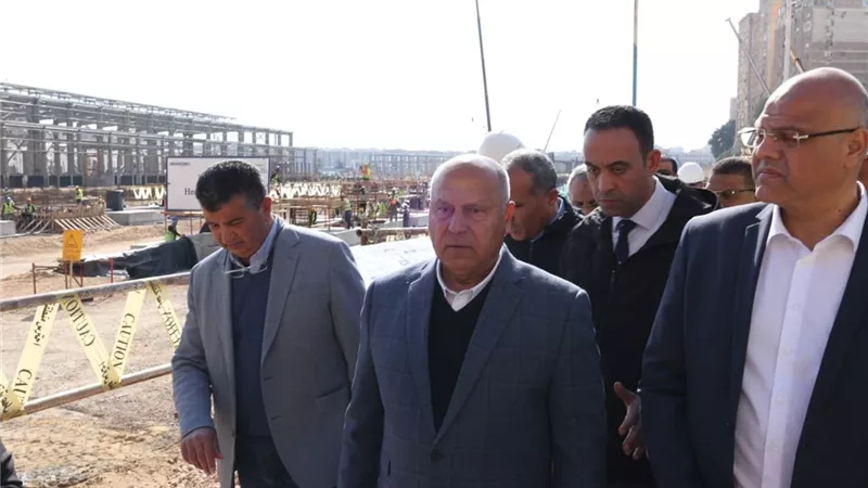 وزير النقل ومحافظ الإسكندرية يتفقدان المرحلة الأولى من مترو أبوقير
