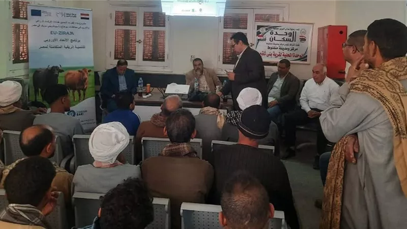 135 نشاطًا توعويًا استفاد منها 6 آلاف مواطن بوحدة السكان بأسيوط