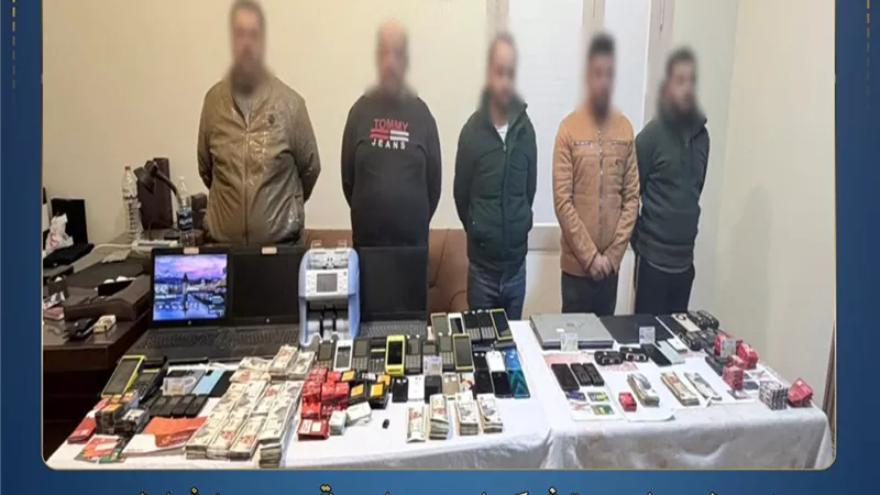 بـ 500 شريحة هاتف وعملات رقمية..تفاصيل سقوط 