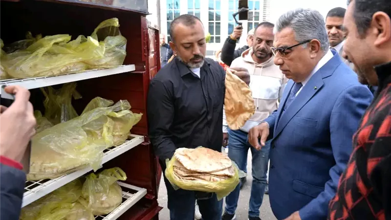 محافظ الدقهلية يتابع منظومة توزيع الخبز وتوجيهات لإنشاء منفذ جديد