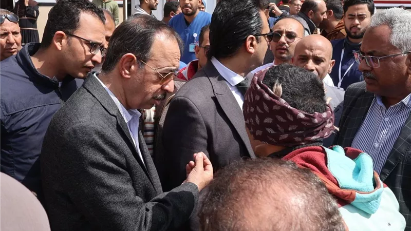 محافظ سوهاج يأمر بإجراء عملية عاجلة لمواطن على نفقة الدولة