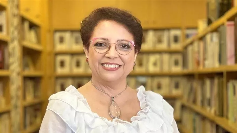 الروائية الجزائرية فضيلة الفاروق: رمضان شهر خلوة.. وهذا البيت عالمي|حوار 