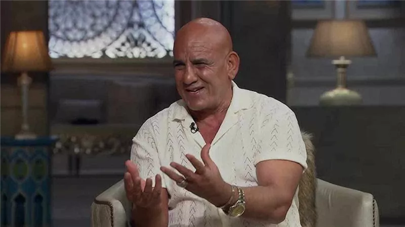 محمد لطفي: «أحمد زكي قالى إنت جواك ممثل جبار واشتغل على نفسك»