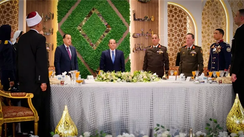 الرئيس السيسي يشارك في حفل إفطار الأكاديمية العسكرية|صور 