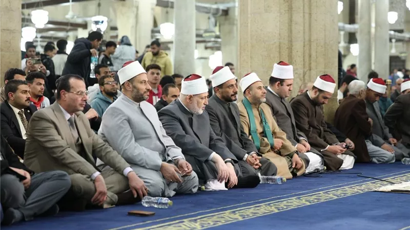 درس التراويح بالجامع الأزهر: رمضان مدرسة للإخلاص وميدان للصبر والعبادة