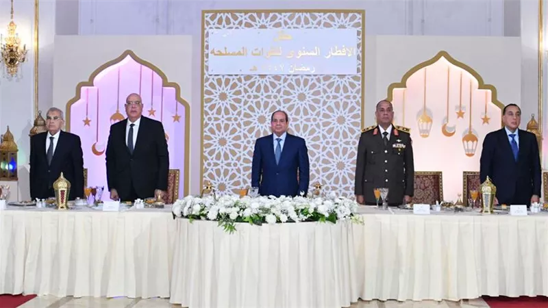 السيسي من إفطار الأكاديمية العسكرية: بناء الإنسان أساس نهضة مصر