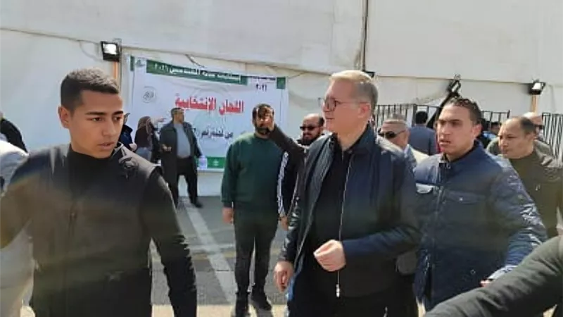 وزير البترول يدلي بصوته في انتخابات نقابة المهندسين
