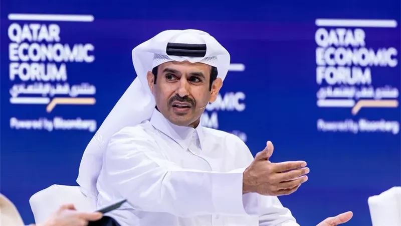وزير الطاقة القطري يحذر: توقف صادرات الخليج يرفع النفط لـ150 دولارًا