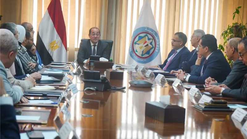 وزيرالمالية يعلن حزمة تسهيلات ضريبية جديدة لتحفيز الاستثمار وتخفيف الأعباء