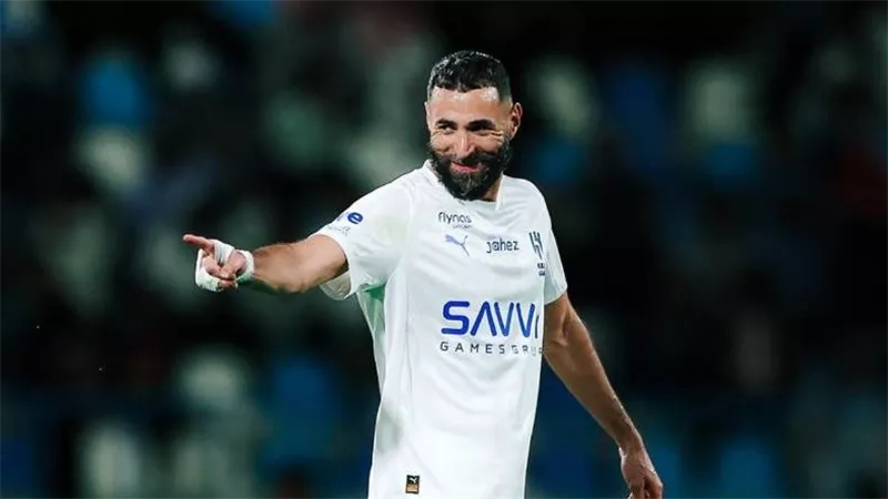 بنزيما يعود لقائمة الهلال قبل مواجهة النجمة بدوري روشن 