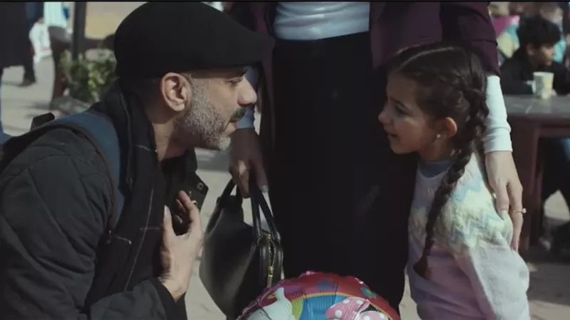 مسلسل أب ولكن الحلقة الأولى.. محمد فراج يحاول استعادة قلب ابنته بعد سنوات 