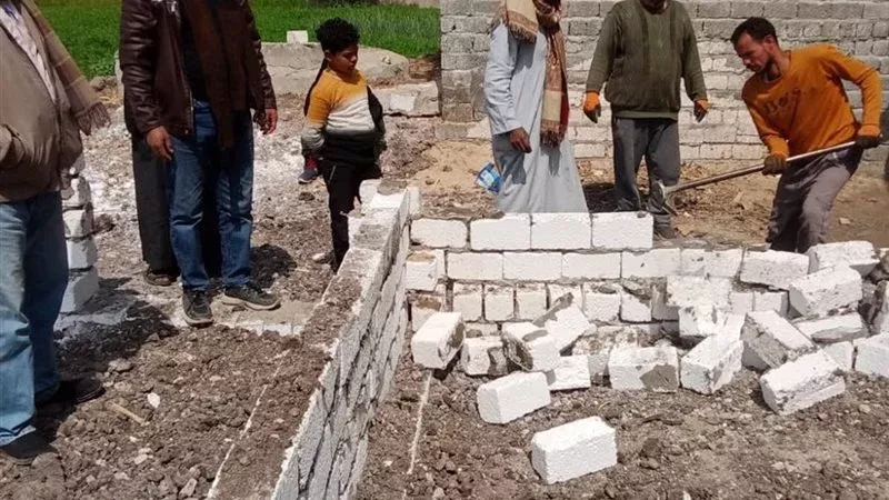 رفع 650 طن مخلفات بقرى تلة بالمنيا خلال فبراير ضمن جهود تحسين النظافة 