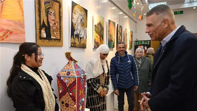 محافظ جنوب سيناء يشهد افتتاح معرض الفنون التشكيلية «أهلًا رمضان»