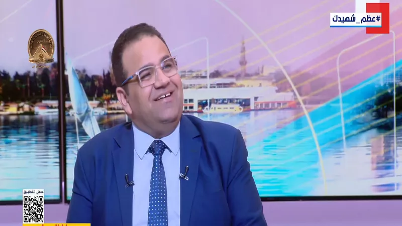 استشاري صحة عامة يوضح كيف نتجنب الإرهاق والجفاف في رمضان|فيديو