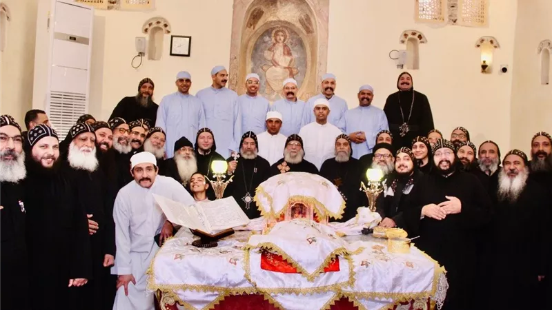 الأنبا أغابيوس يترأس سيامة 5 رهبان جدد بدير «الأنبا بيشوي» 