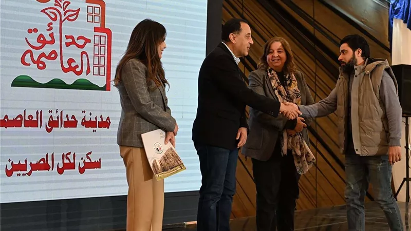 مدبولي: الدولة لا تبني وحدات سكنية أو جدران بل مجتمعات متكاملة|انفوجراف