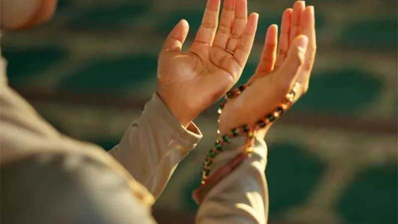 «ليلة القدر».. عالم أزهري يوضح علاماتها وكيف يستعد لها المسلمون