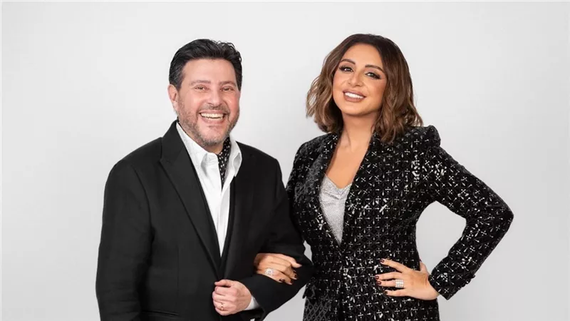  بصورة تجمعهما أنغام تدعو لأمير الغناء العربي هاني شاكر بالشفاء 