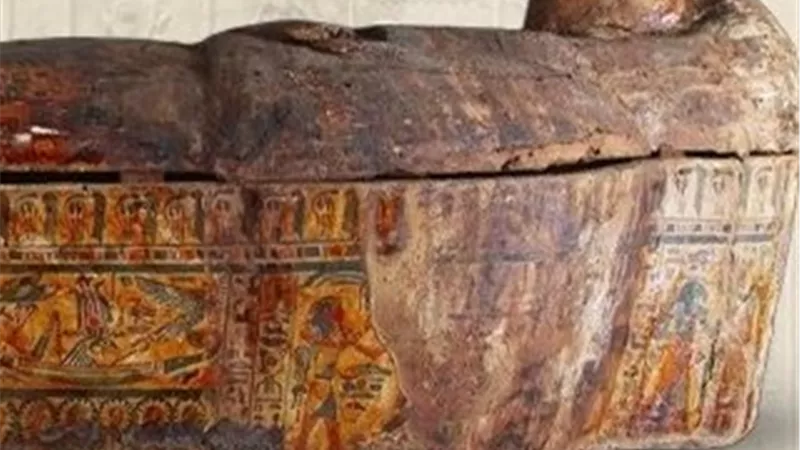 كشف أثري جديد بالأقصر.. 22 تابوتا وبرديات من عصر الانتقال الثالث