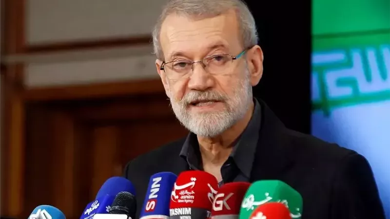 لاريجاني: أمريكا فشلت في إسقاط إيران وسنحاسب قتلة خامنئي