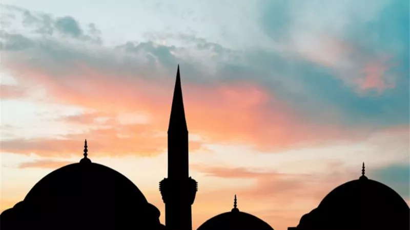 موعد أذان الفجر اليوم 18 رمضان 2026 وعدد ساعات الصيام 