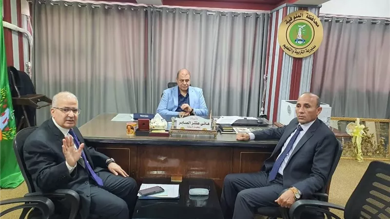 تعليم المنوفية تشدد على الالتزام بالمواصفات الفنية للامتحانات شهر مارس
