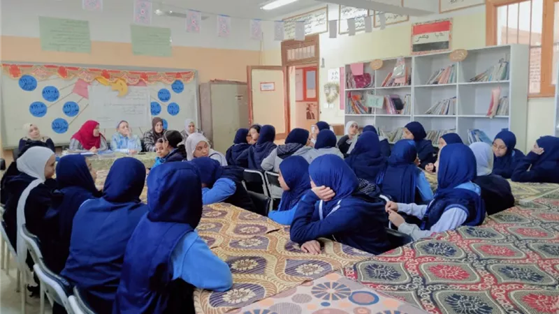  ندوتان توعويتان غرب الأقصر حول مكافحة الزواج المبكر وأضرار الإنترنت 