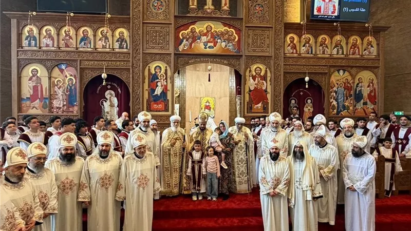 أسقف هولندا يترأس سيامة كاهن جديد وسط فرحة روحية في بيفيرفايك | صور