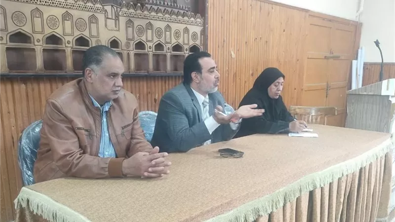 أزهرية كفر الشيخ تبحث تفعيل الأنشطة الطلابية بالمعاهد