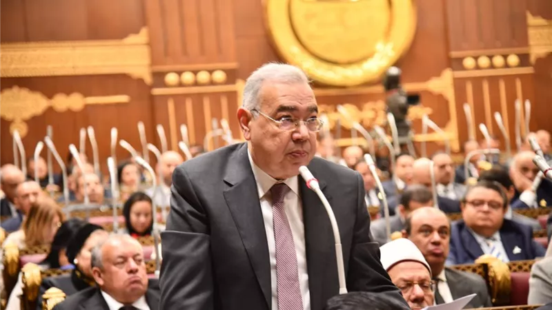 عصام خليل يُطالب بتنوع التخصصات الطبية بتشكيل «الأعلى للمستشفيات الجامعية»