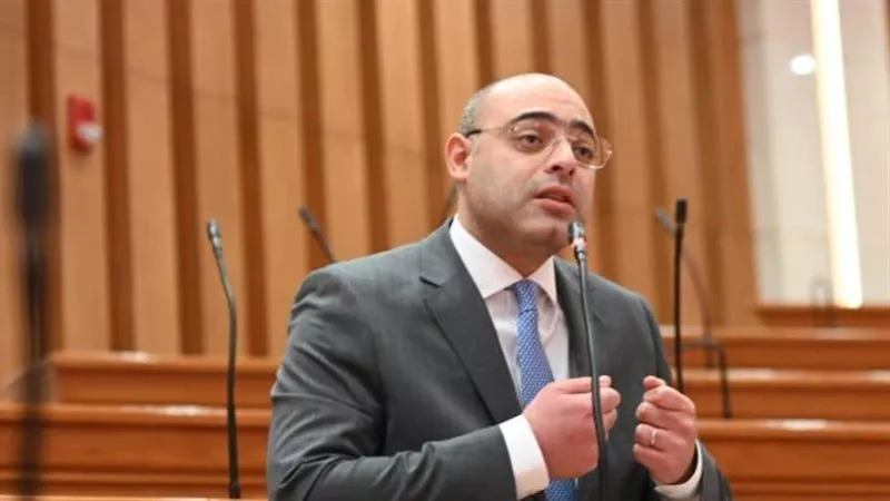 النائب أحمد علاء فايد منتقدا سياسات السلطة: الحكومة من إيجبت والشعب من مصر