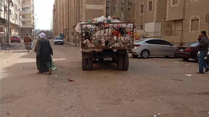 رفع 85 طن مخلفات في حملات نظافة مكثفة بقرى مركز المنيا