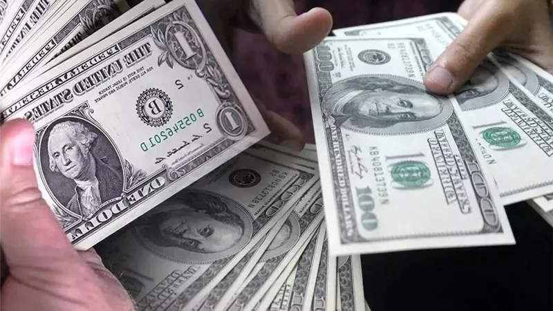 سعر الدولار قرب 52.6 جنيه في البنوك المصرية خلال تعاملات الاثنين