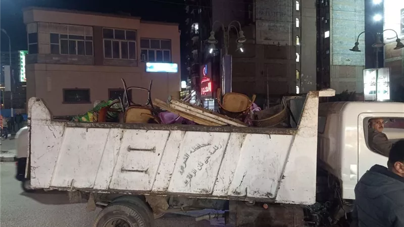مواصلة حملات الإشغالات للقضاء على ظاهرة العشوائيات بالشرقية|صور