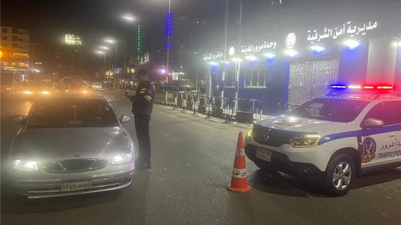 مرور الشرقية: التحفظ على درجات غير مرخصة وضبط السيارات المخالفة|صور