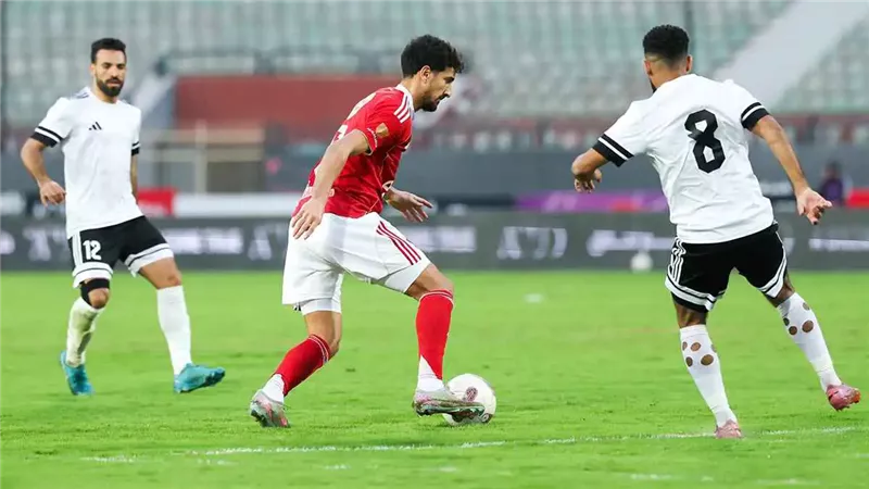 بالأسماء.. طاقم حكام مباراة الأهلي وطلائع الجيش بالدوري الممتاز 