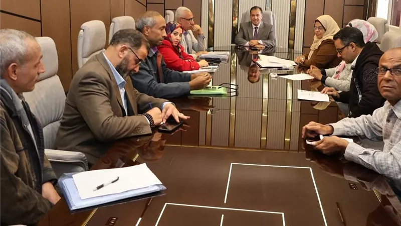  رئيس جامعة قنا يتابع تنفيذ الخطة الاستراتيجية وتسريع وتيرة الإنجاز 