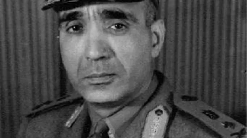 استشهد وسط جنوده وخاض 5 حروب.. حكاية جنرال مصر الذهبي 