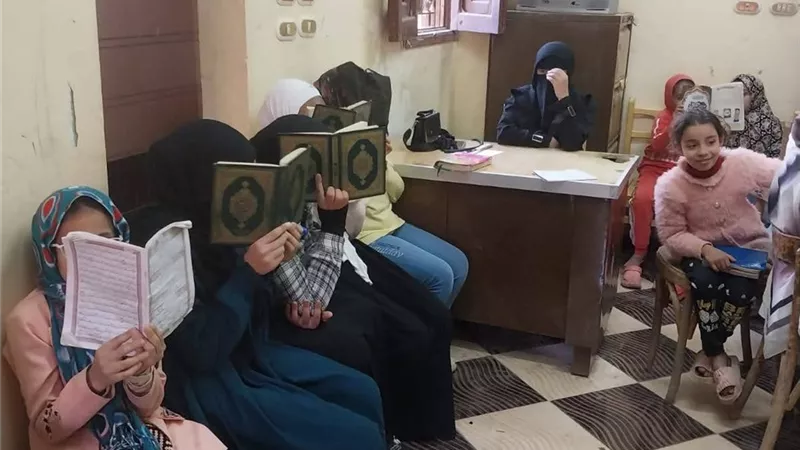 إقبال كبير على مسابقة حفظ القرآن الكريم بمركز شباب البدرمان في ديرمواس
