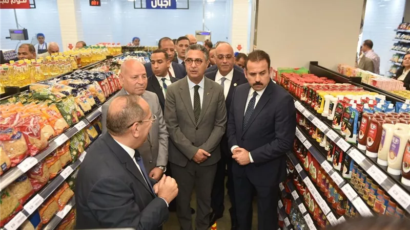 وزارة التموين تعلن توافر اللحوم والأسماك بمنافذ «كاري أون» 