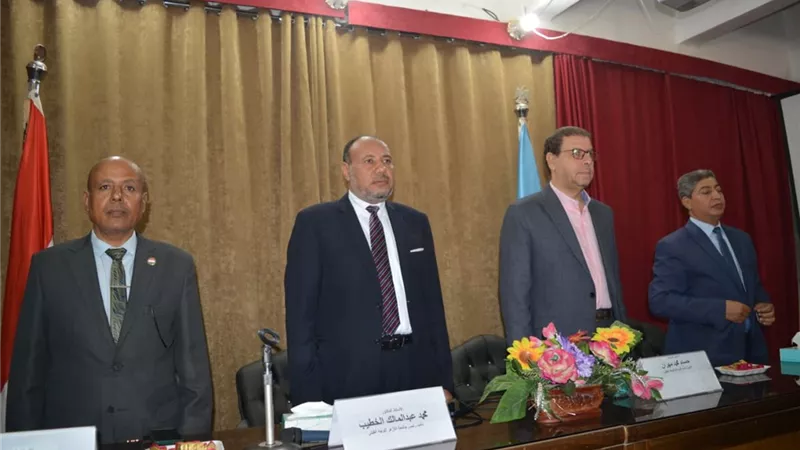 نائب رئيس جامعة الأزهر يشارك في حفل استقبال طلاب كلية الزراعة بأسيوط 