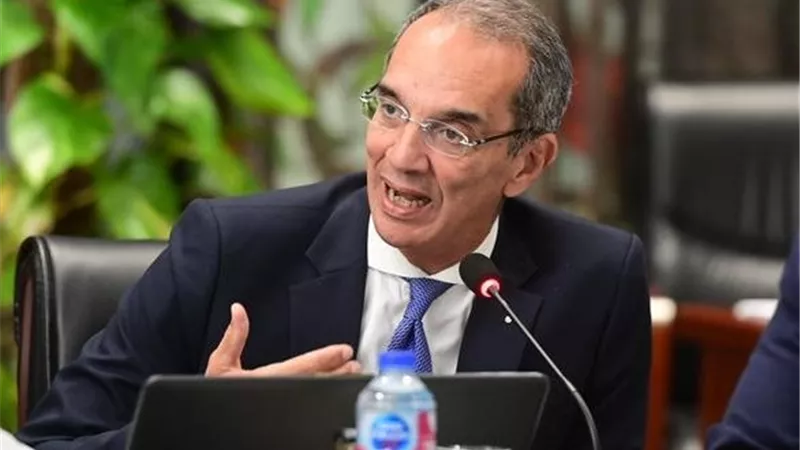 مصر تطلق خدمات إنترنت الأشياء للسيارات.. توقيع تراخيص مع كبرى الشركات العالمية
