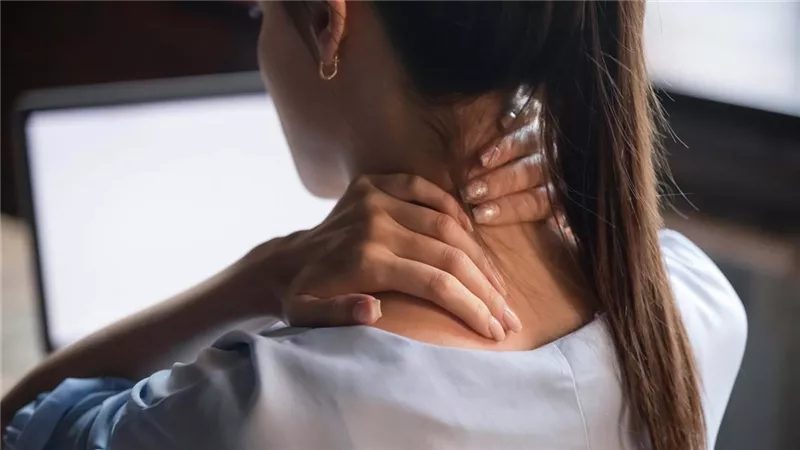 العلم يحذر.. إذا تجاوز محيط رقبتك هذا القياس فأنت في خطر