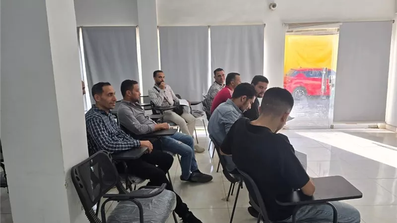 وزير العمل يعلن استمرار اختبارات التوظيف للعمل في الأردن ولبنان