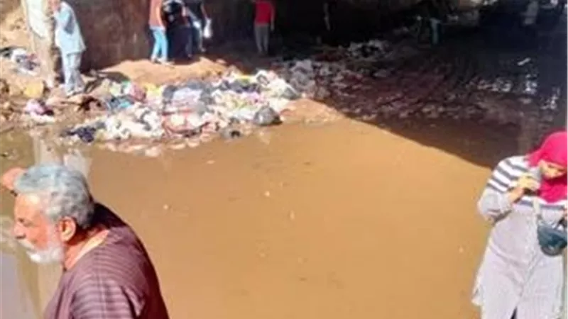 طفح مجاري وتراكم 