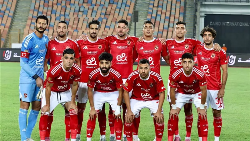 الاهلي يوقع عقدًا جديدًا مع مدافع منتخب الشباب (خاص)