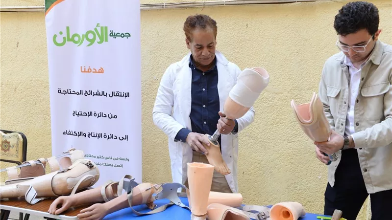 تسليم 787 جهازا تعويضي وكراسٍ متحركة لغير القادرين بالشرقية