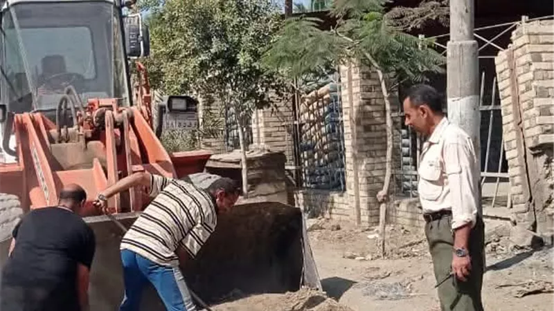بطول 100 متر.. إنشاء حائط خرساني لمصرف أبو شوشة بمركز سمسطا