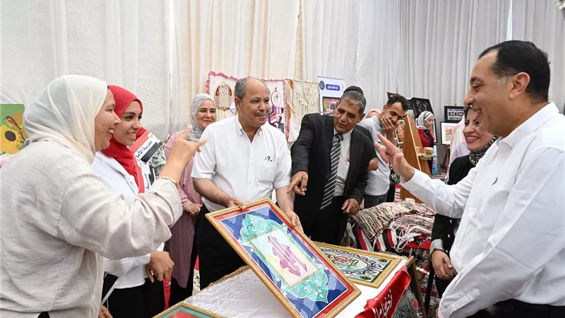 نشرة محافظات «إيجبتك».. رئيس الوزراء يفتتح مشروعات بالمنوفية.. واختناق طالبات أثناء تدريب على السلامة المهنية